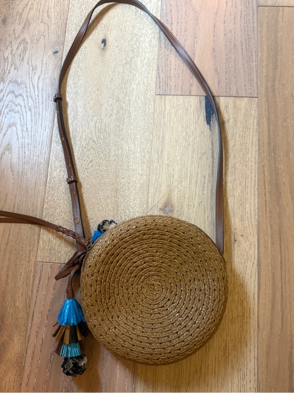 🌷Eric Javits round woven crossbody